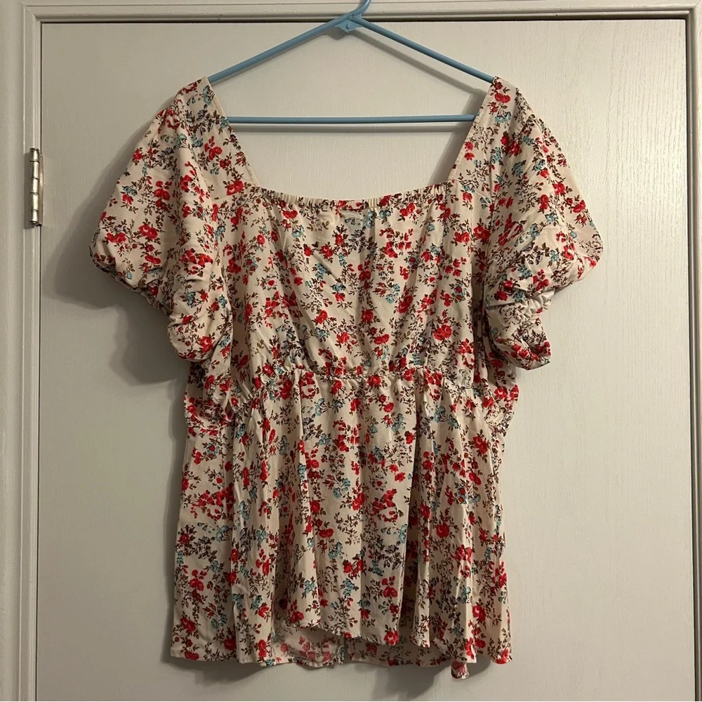 Floral Print Square Neck Top - Picture 5 of 9
